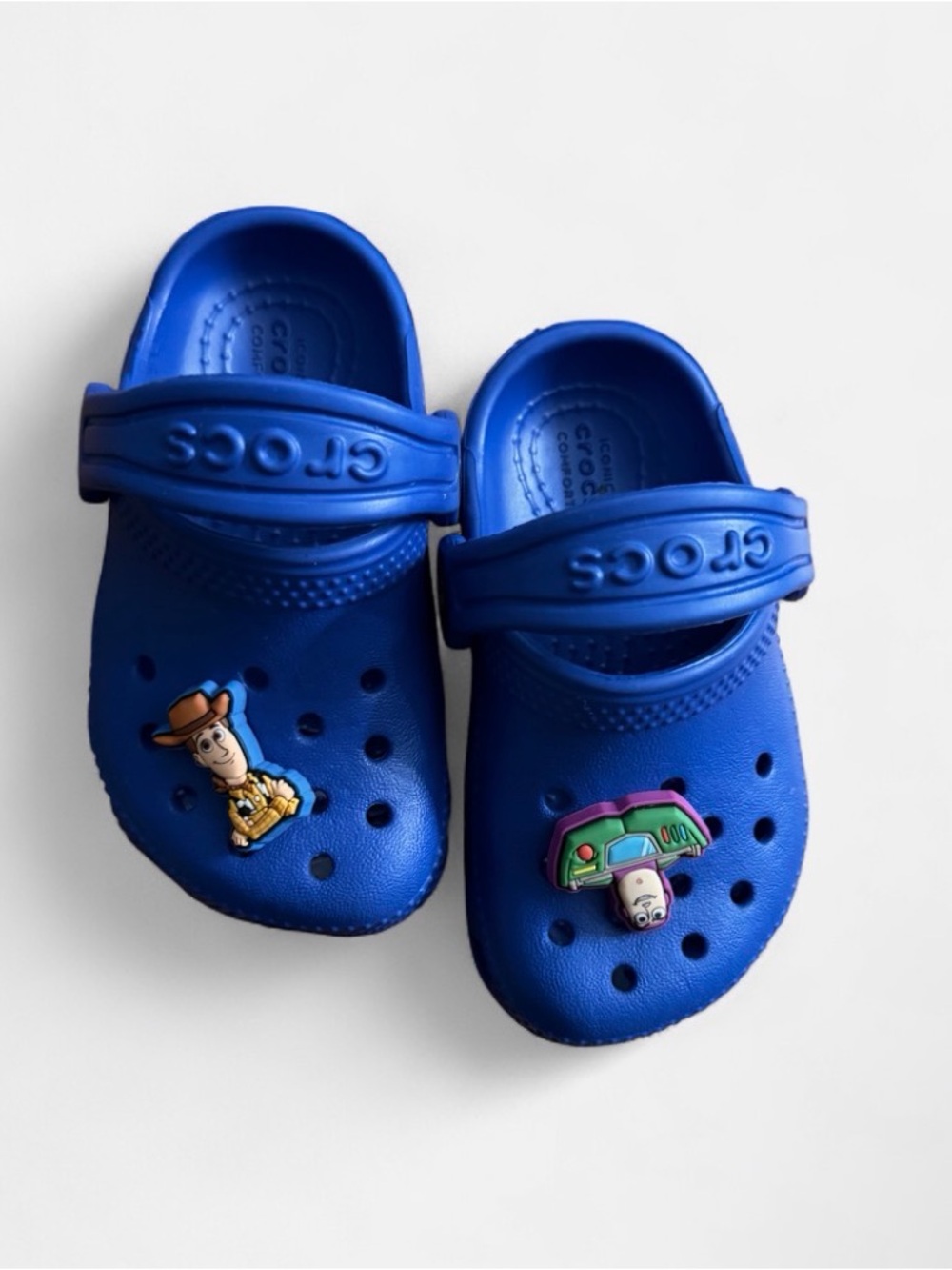 CROCS toddlers' Classic Clog in Bright Blue with Toy Story Jibbitz